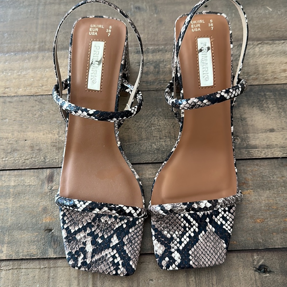 Primark Snakeskin Heel sandal - Picture 2 of 4